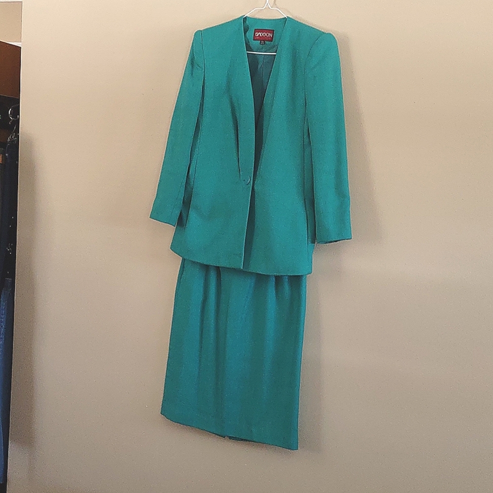 Women's Summer Suit